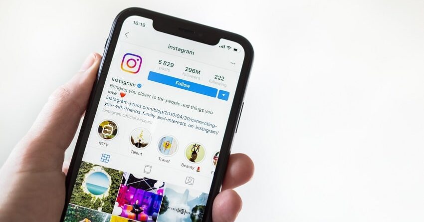 come nascondere storie sui social